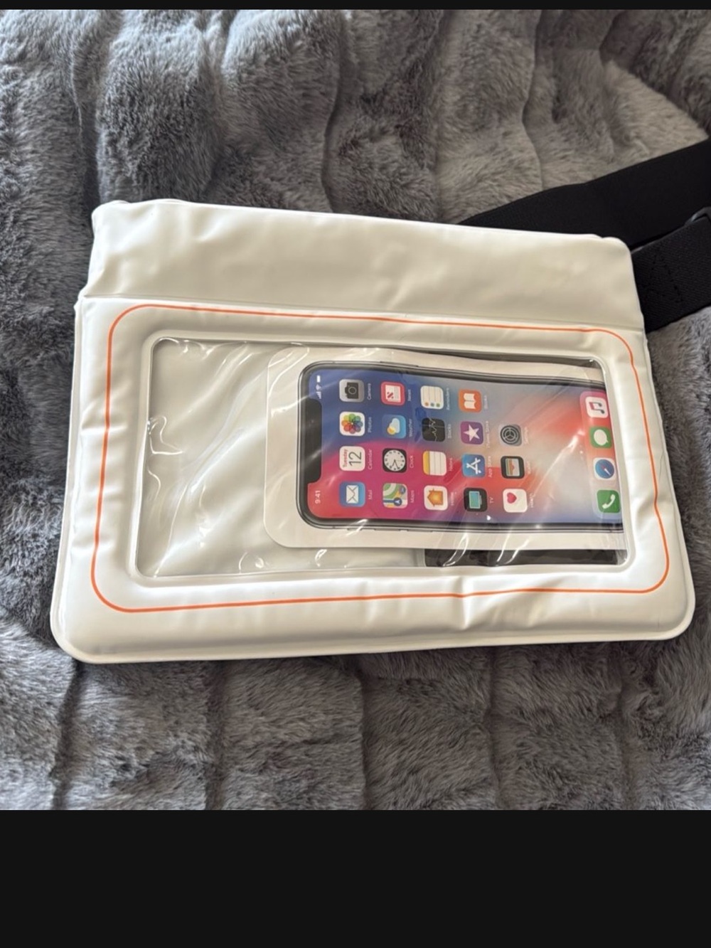 White Women’s Waterproof Swim Waist Pouch with Clear Phone Window